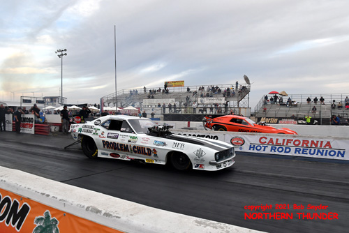 Billy Morris - 'Problem Child' (near lane) 
vs James Day - 'Speed Sport Special' (far lane) - NFC